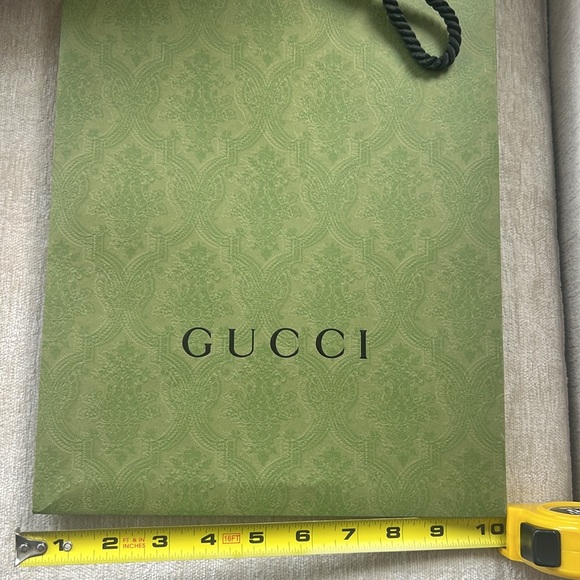 Bundle of original Gucci, Louis Vuitton, Chanel, St. John Luxury bags. - Picture 5 of 9